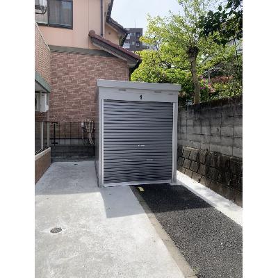 バイクガレージ・アクセス多摩センター